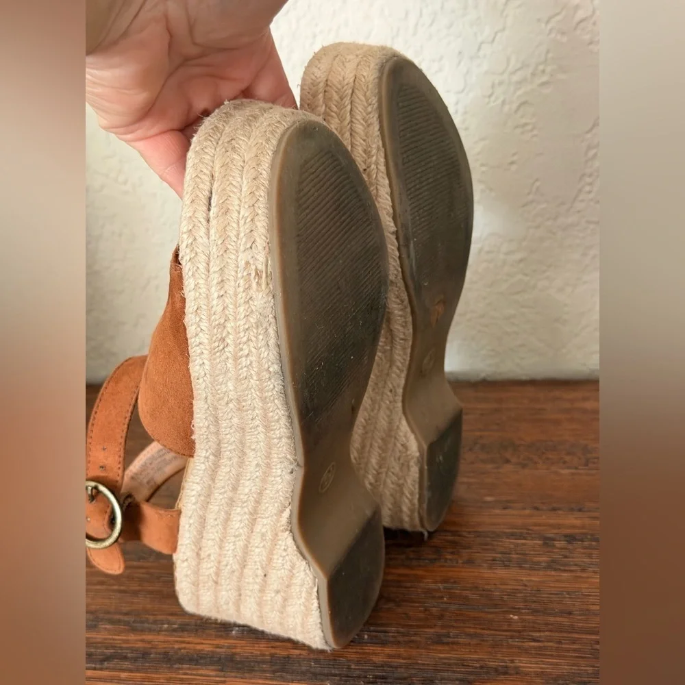 Universal Thread Sandals Women’s Sz 6.5  Espadrille Brown Cognac Morgan Wedge